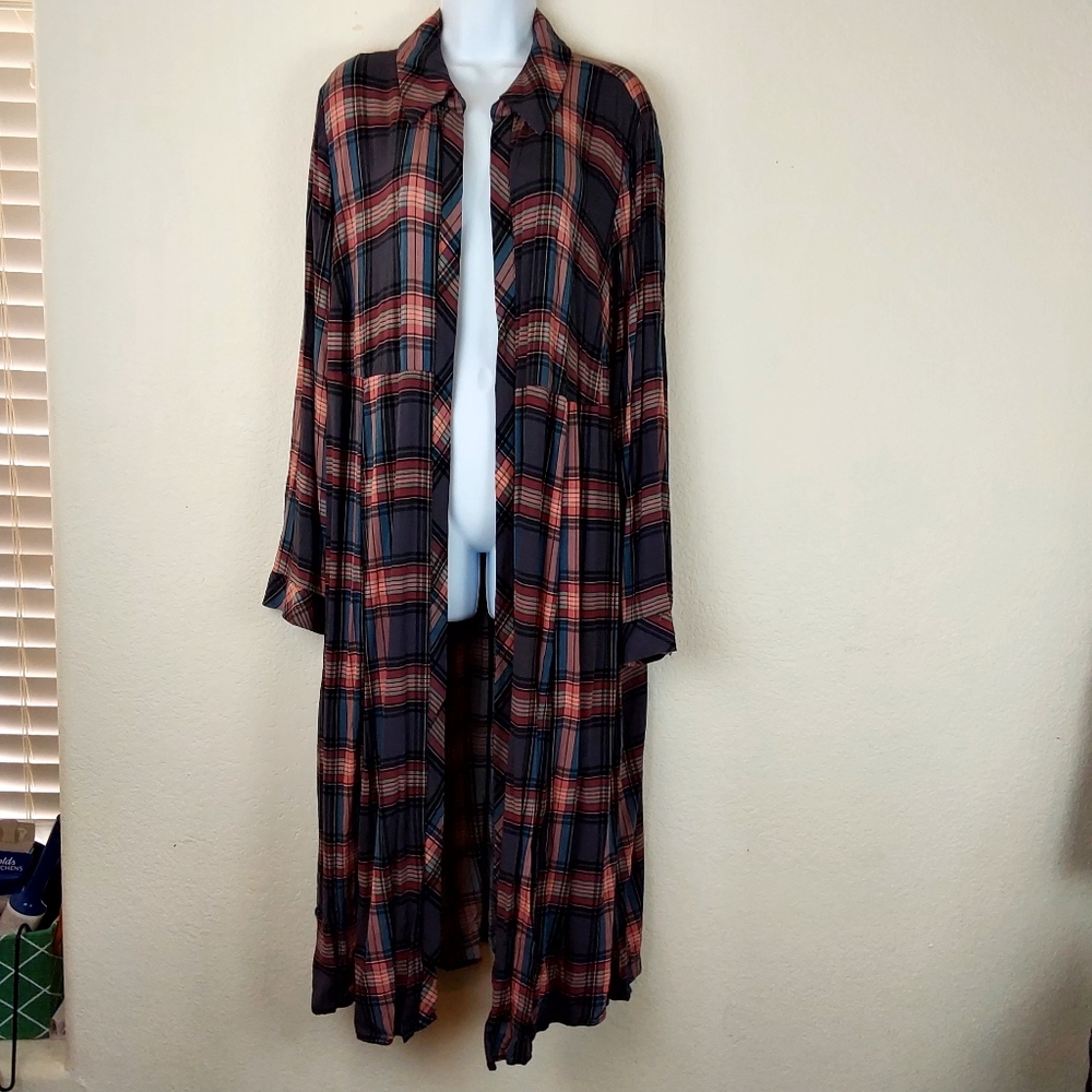 Torrid Challis Maxi Shirt Style Kimono - Picture 4 of 11